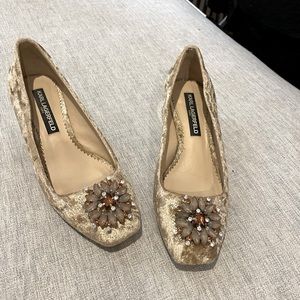 Karl Lagerfeld Paris gold velvet crystal embellish pump size 7